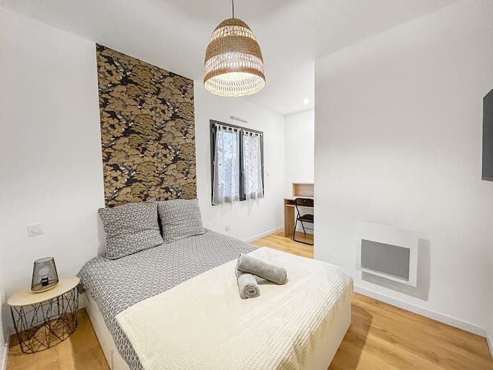 Maison Moderne T5 · 4 Ch Sdb Privatives · Terrasse - ポアティエ