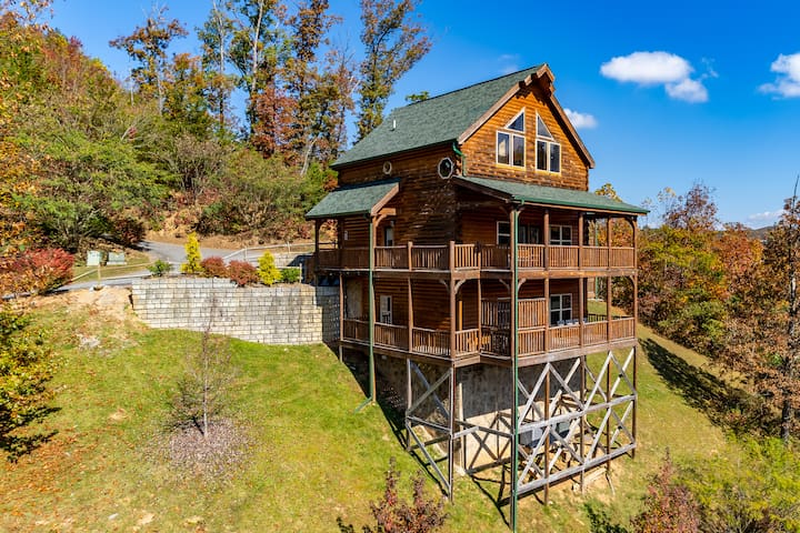 Parkside Cabin Rentals managed Airbnb listing 1
