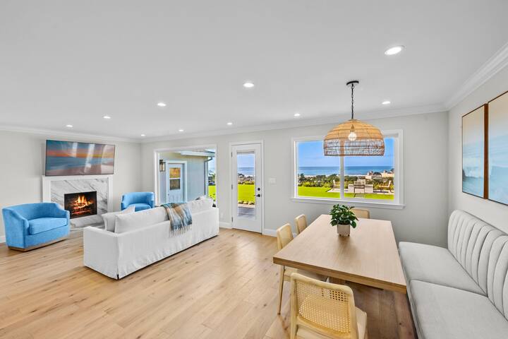 Luxurious Private Coastal Home Hot Tub Ocean Views gallery image 3