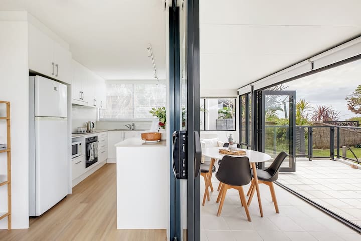 Mona Vale Surf to Tee