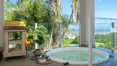 Coastal 4BR home w/ private pool & ocean view