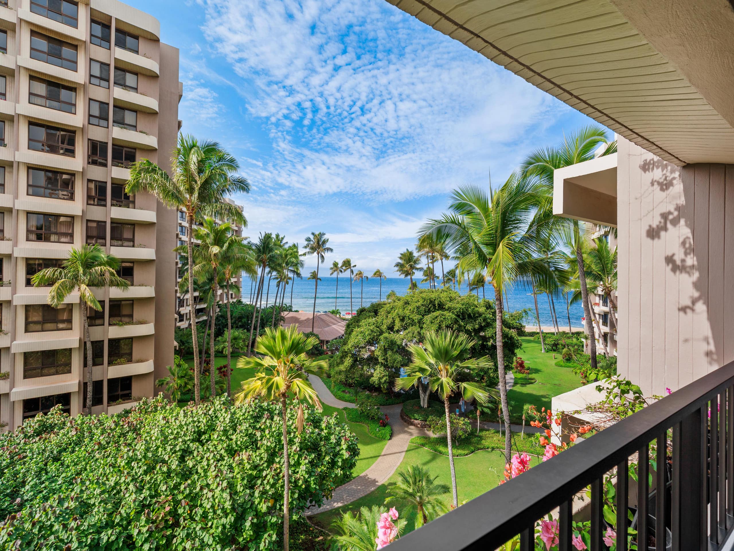 Recently Renovated - Walk to Kaanapali Beach - Image 22