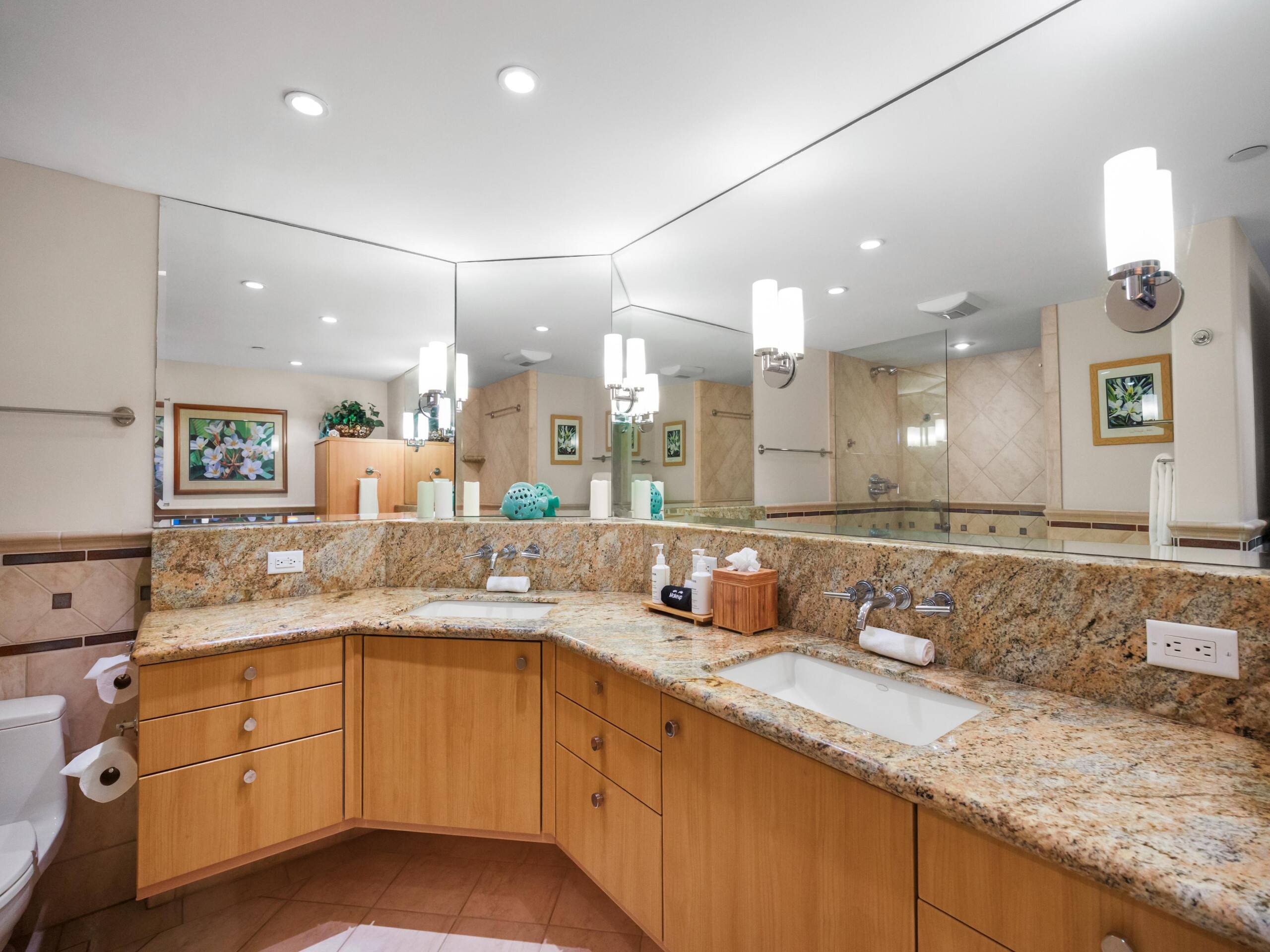 Recently Renovated - Walk to Kaanapali Beach - Image 26
