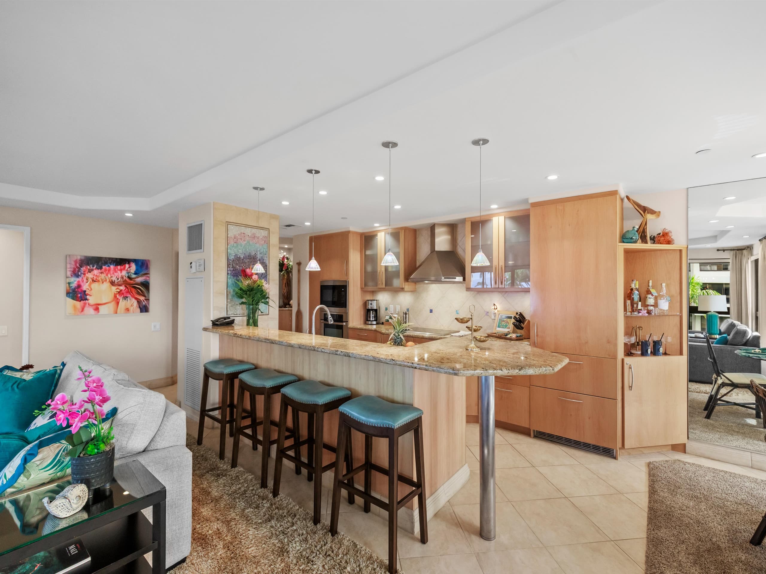 Recently Renovated - Walk to Kaanapali Beach - Image 11