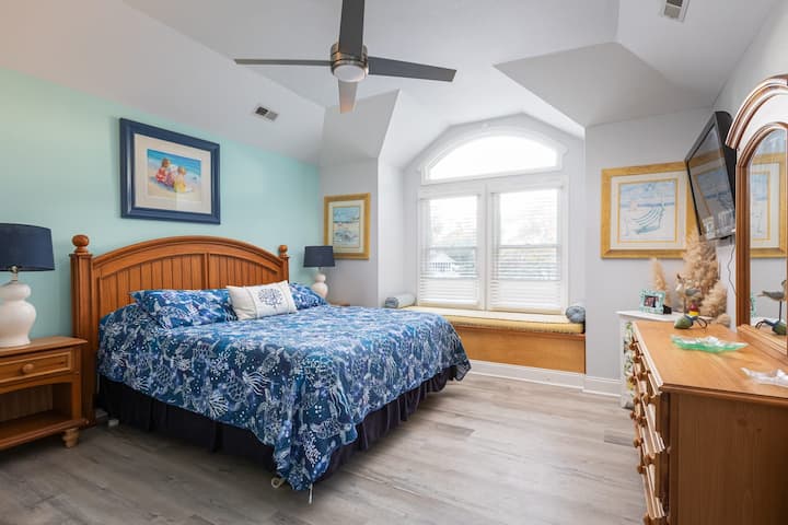 Coastal Charm With Pool, Hot Tub & Resort Perks! - Corolla, NC
