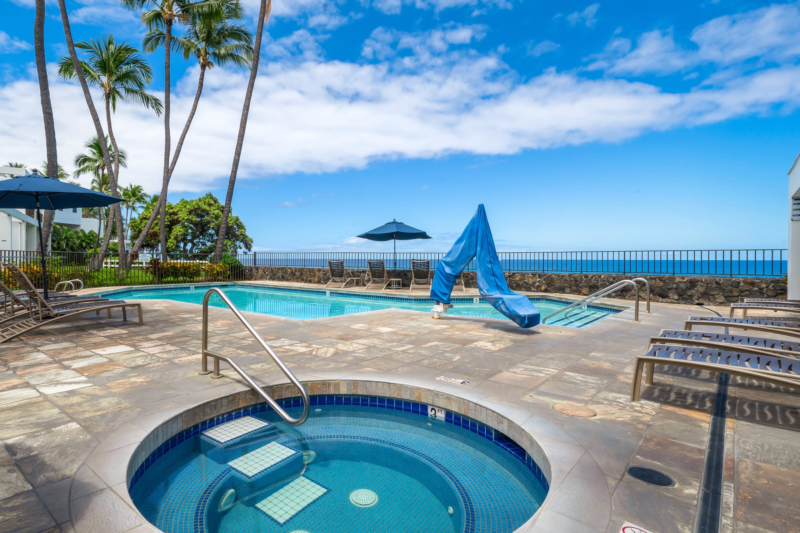 Condo in Kailua-Kona · ★4.79 · Studio · 1 bed · 1 bath - Image 29