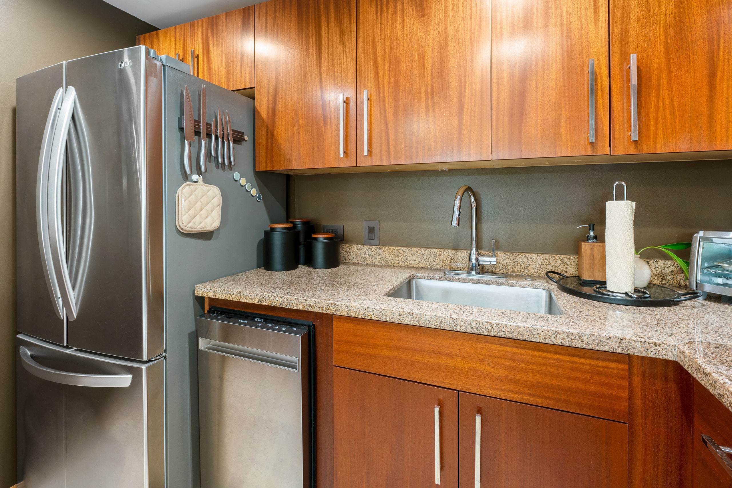 Condo in Kailua-Kona · ★4.79 · Studio · 1 bed · 1 bath - Image 14