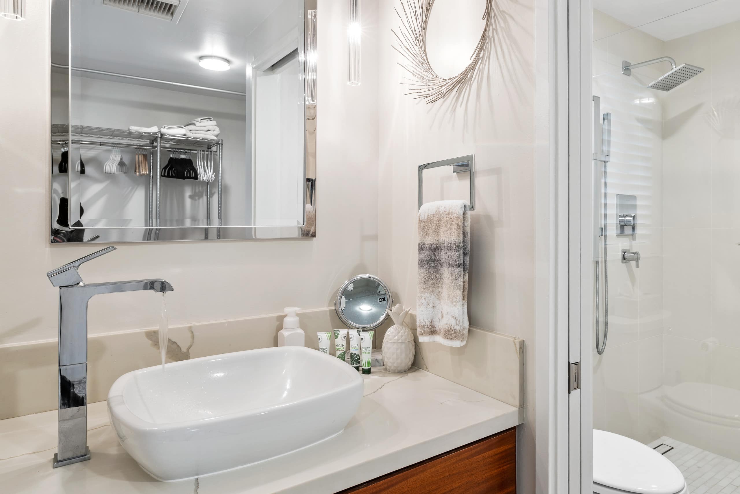 Condo in Kailua-Kona · ★4.79 · Studio · 1 bed · 1 bath - Image 7