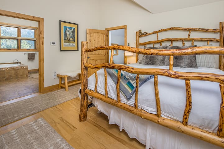 Primárny apartmán s manželskou posteľou King