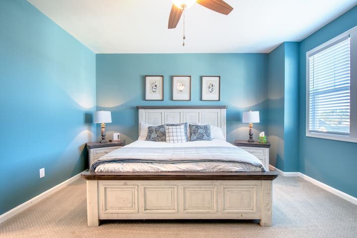 Primárna spálňa s manželskou posteľou King