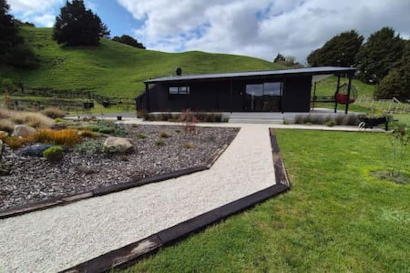 Whanganui River Hilltop Retreat 4