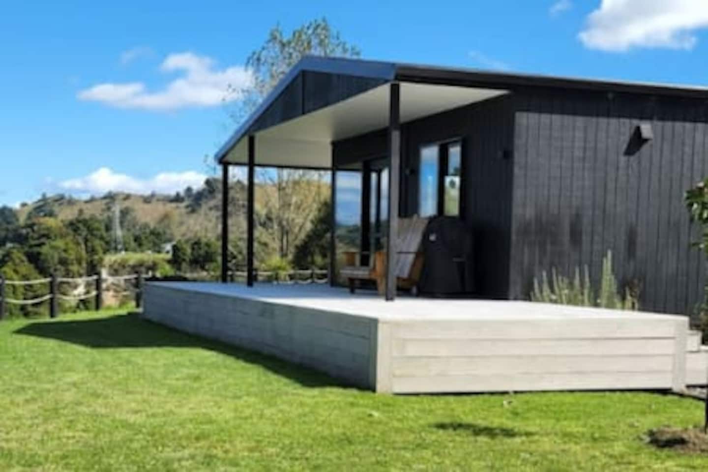 Whanganui River Hilltop Retreat 3