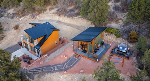 2 New Homes, Climbing Wall, Stargazing Dome BR BBQ