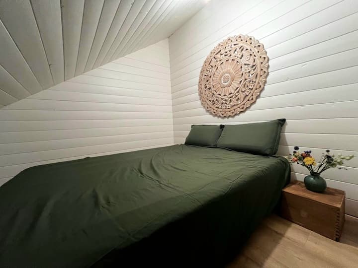 Salal Bedroom