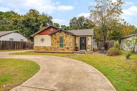 Stay local in Fort Worth!