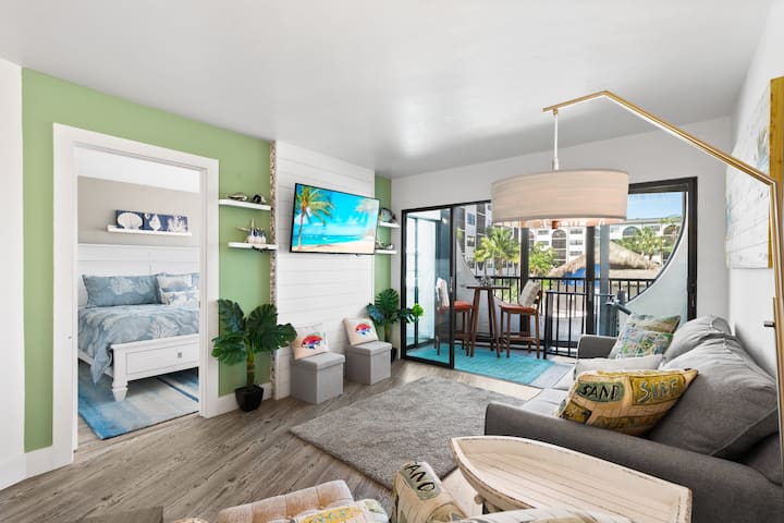 Angler Cove Cabana Unit - Waterfront Resort Condo - Marco Island, FL