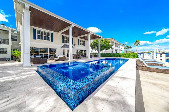 Waterfront Gem! Heated Pool+HotTub! Close 2 Beach! gallery image 3