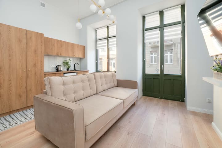 Radwańska 12 | Bright Studio | Pet Friendly - Łódź