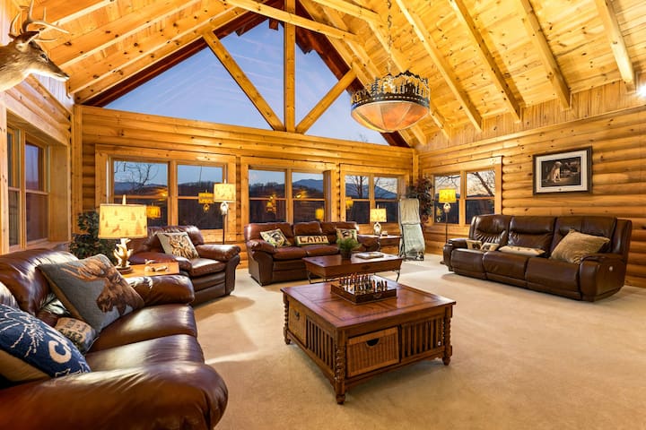 The Estate at Mount Dora managed Airbnb listing 3