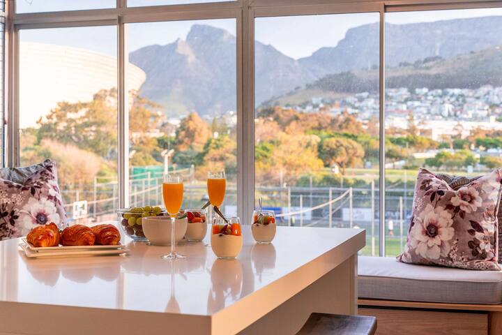 Emerald Horizon Mouille Point – Views & Location gallery image 2