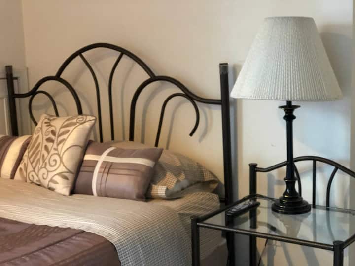 საწოლი 152 × 203 სმ