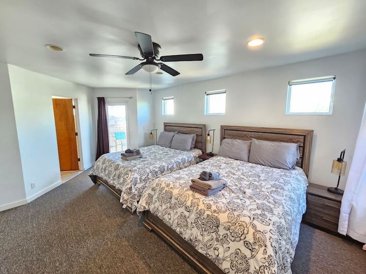 основна спалня - 2 двойни легла