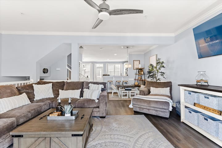 Bay Beaches At Sunset Island - Ocean City, MD