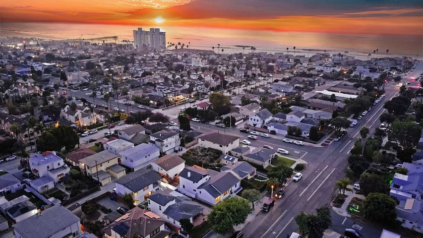 Modern 3BR Beach Getaway w/ Fire Pit+Outdoor Space