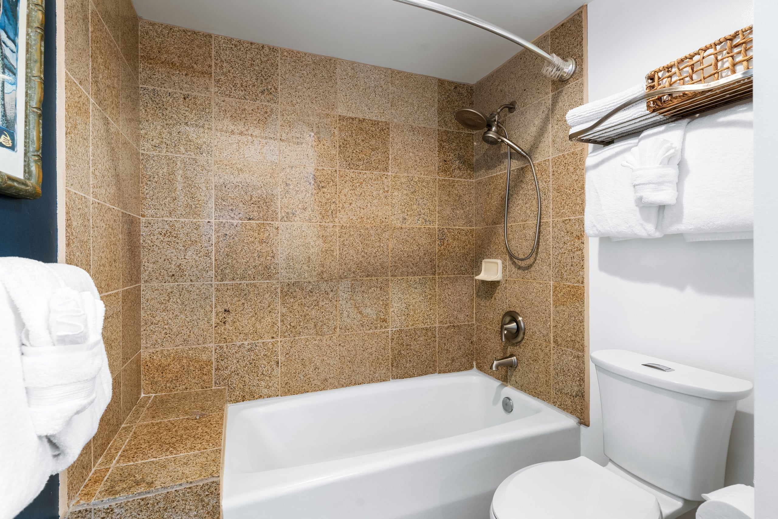 Condo in Kailua-Kona · ★4.78 · 1 bedroom · 2 beds · 1 bath - Image 14
