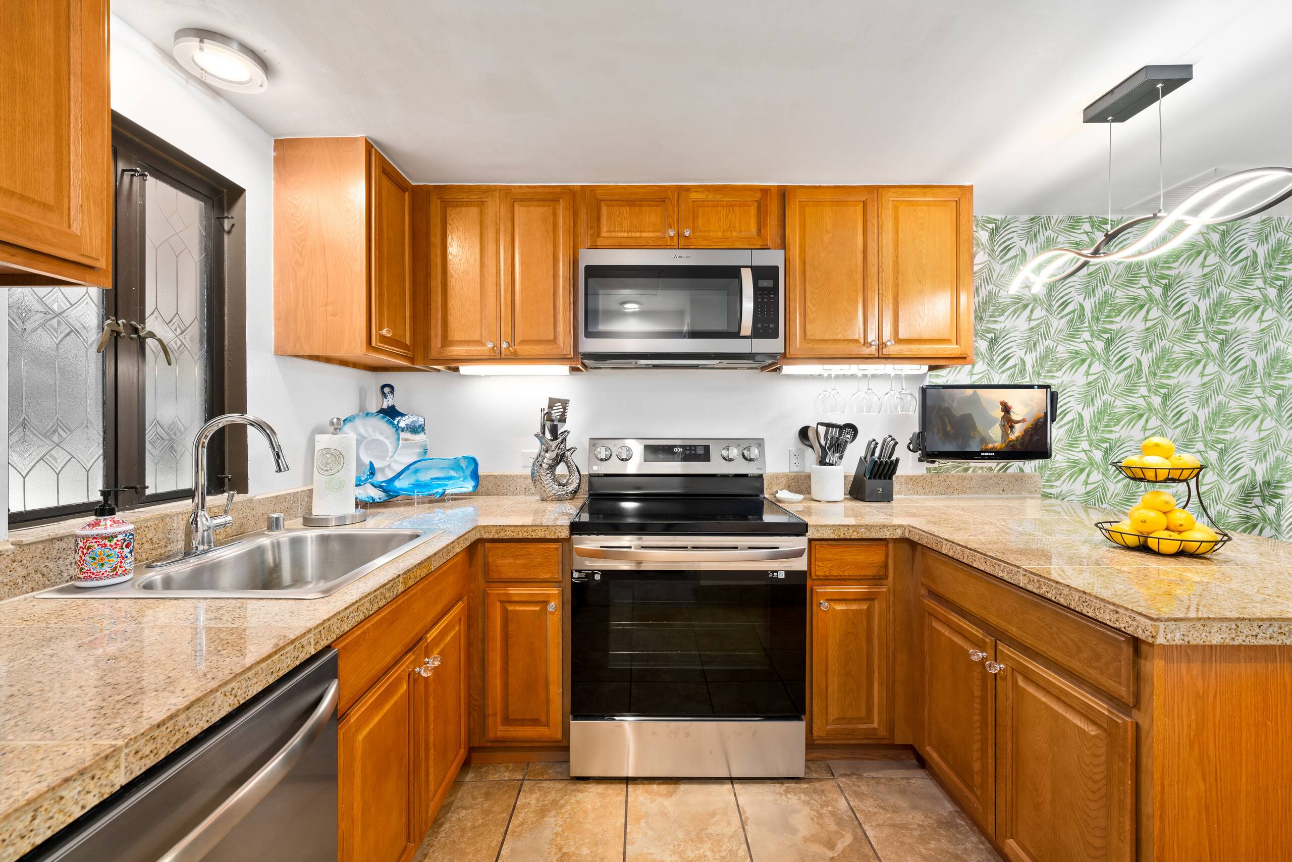 Condo in Kailua-Kona · ★4.78 · 1 bedroom · 2 beds · 1 bath - Image 15