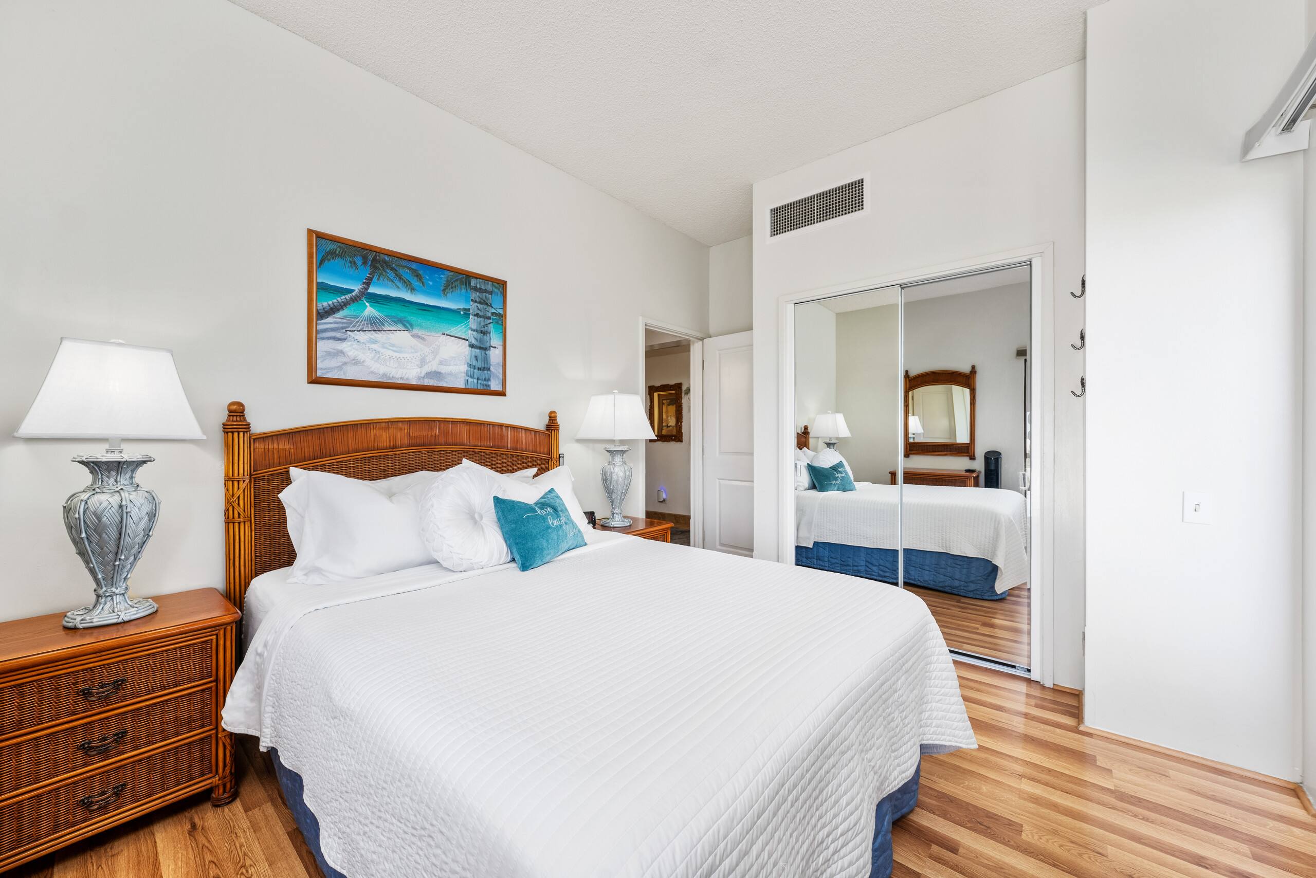 Condo in Kailua-Kona · ★4.78 · 1 bedroom · 2 beds · 1 bath - Image 9