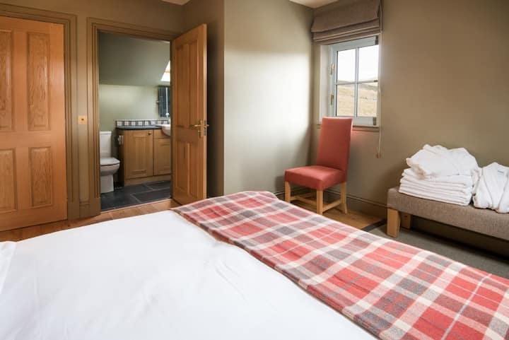 Dormitorio Dignity Blawearie (dormitorio 2 - cama tamaño king)