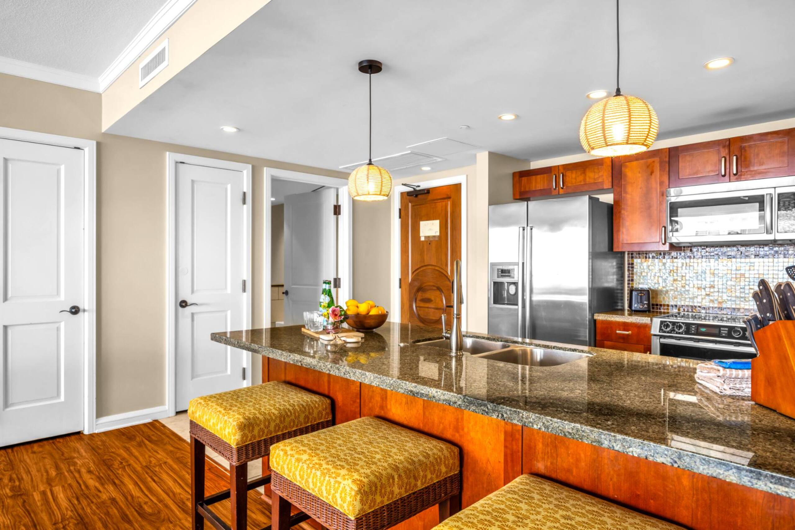 Condo in Lahaina · ★4.88 · 2 bedrooms · 3 beds · 2 baths - Image 24