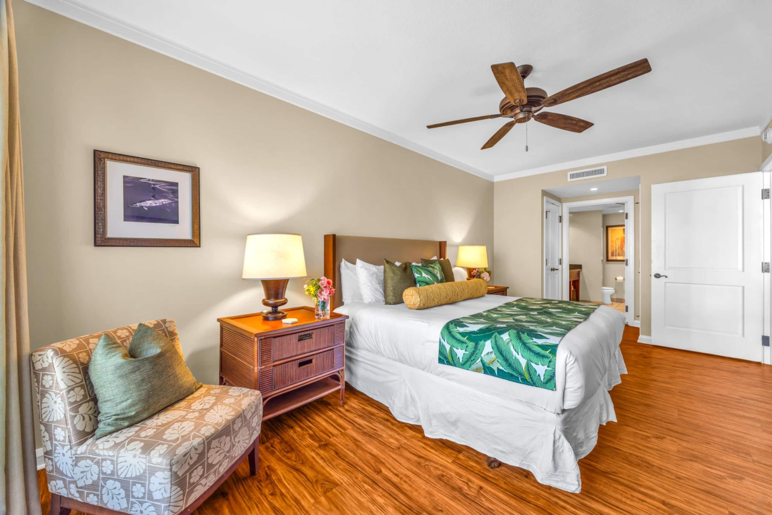 Condo in Lahaina · ★4.88 · 2 bedrooms · 3 beds · 2 baths - Image 33