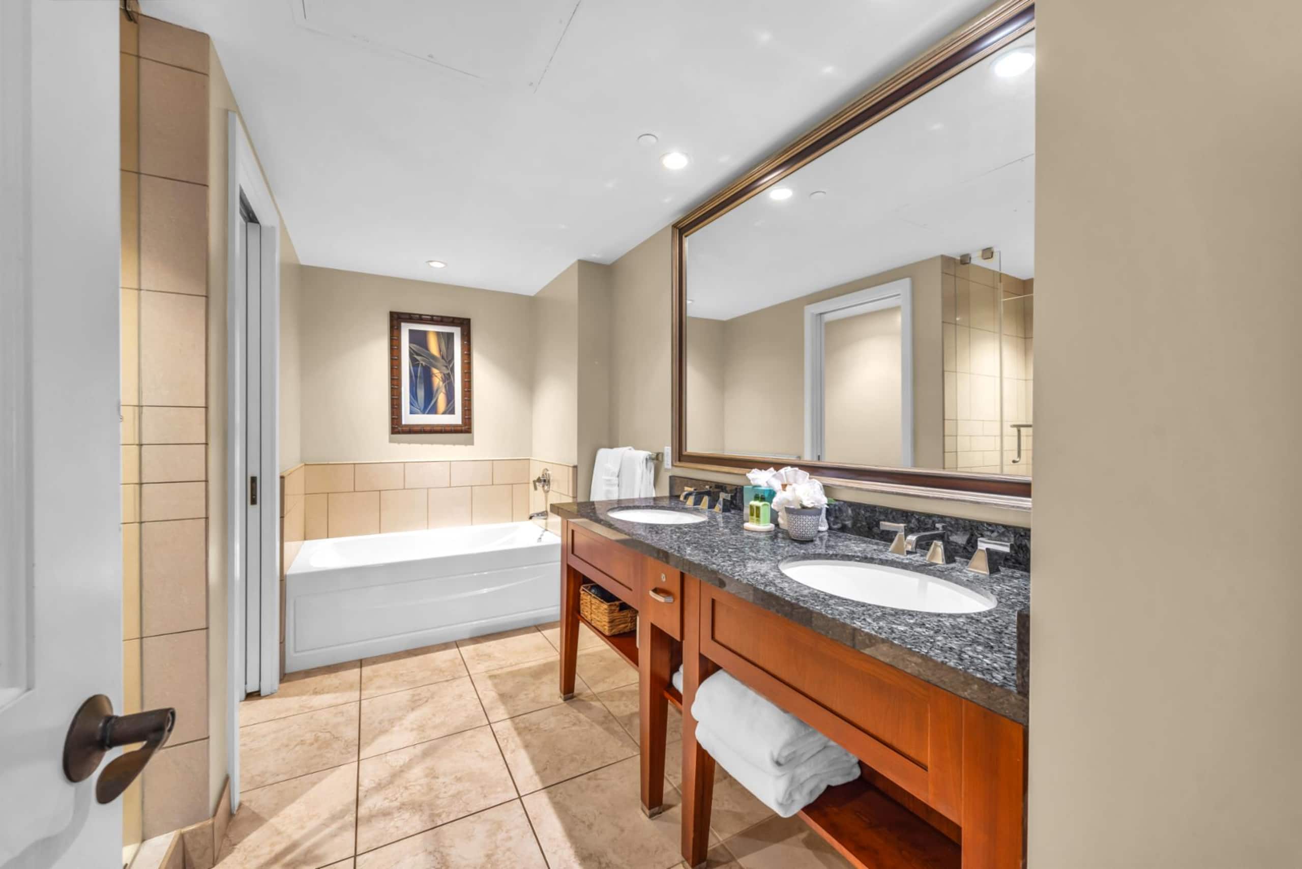 Condo in Lahaina · ★4.88 · 2 bedrooms · 3 beds · 2 baths - Image 30
