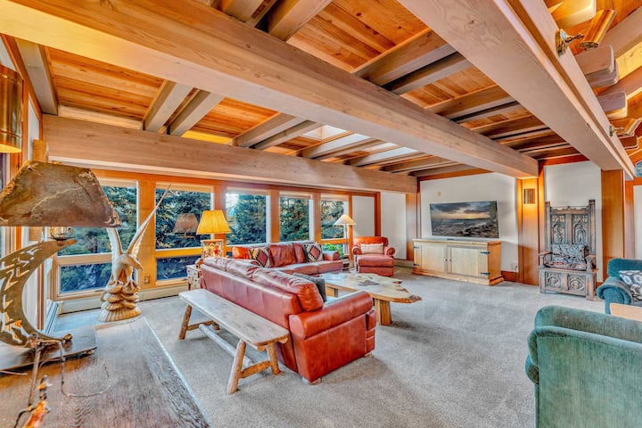 3-level Getaway, Minutes From Lake Tahoe - Kings Beach, CA