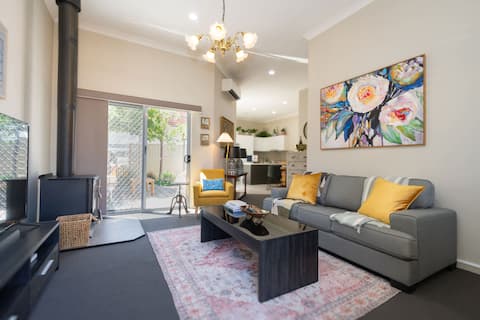 Top performing Airbnb: Cottage D'Or in City Of Ballarat