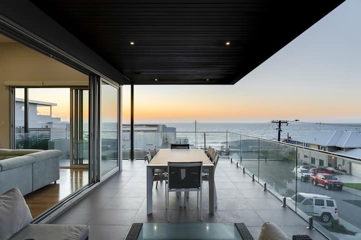 Coastal Luxury With Sunset Views - Kingsley
