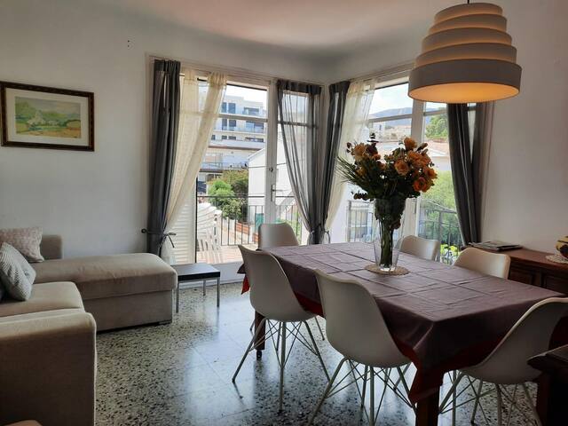 Holiday Rentals in Llançà – House Casa Ferrer Llan gallery image 3