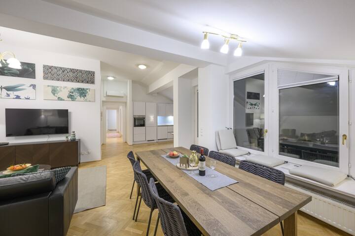 Vienna Rooftop | 120m², 3BR, Terrace & City Views gallery image 2