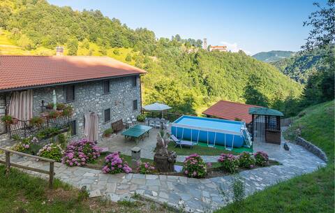 Amazing home in Palagnana - Stazzema