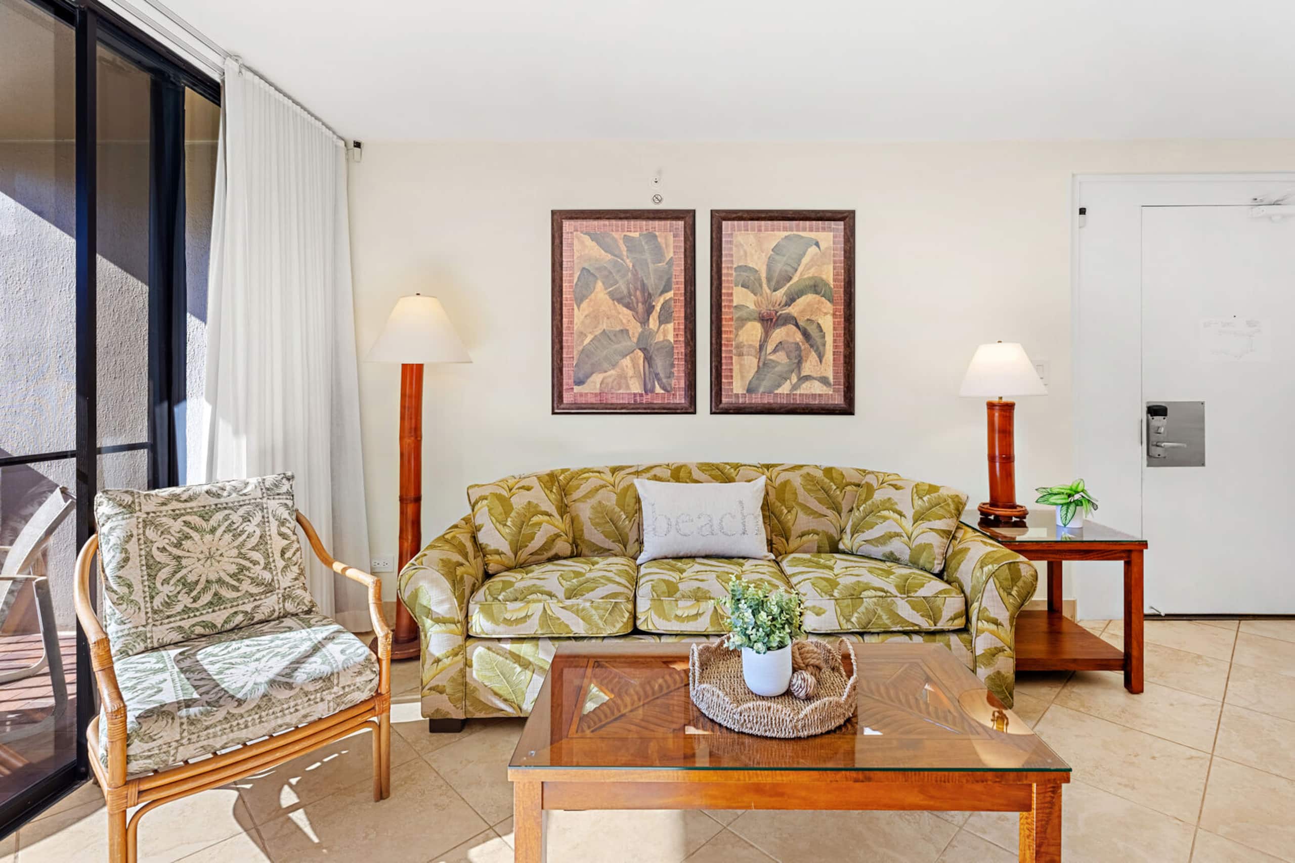 Condo in Lahaina · ★4.89 · 2 bedrooms · 4 beds · 2 private baths - Image 3