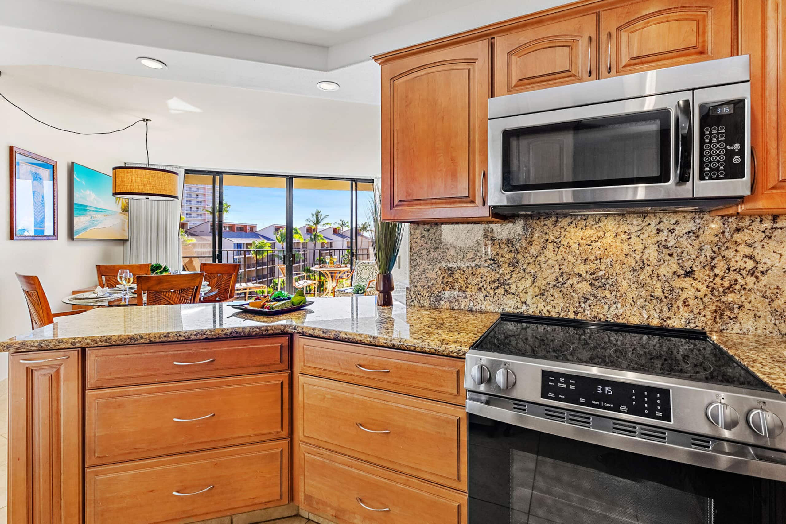 Condo in Lahaina · ★4.89 · 2 bedrooms · 4 beds · 2 private baths - Image 17