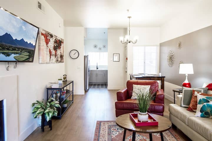 Perfect Sunset Retreat | Ground Floor 2br Condo - Scottsdale, AZ