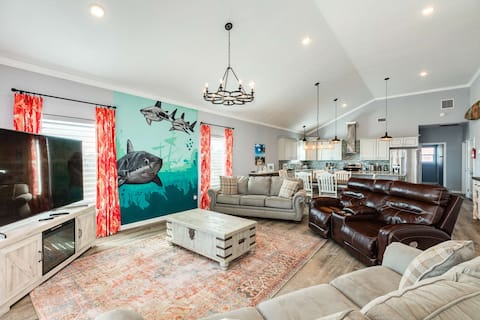 Stunning Beachfront House in Surfside Beach