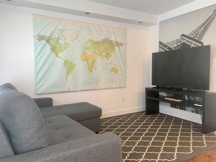 Maisonnette Bien Située Avec Stationnement - Lévis