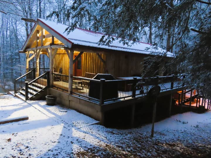 Moore Hollow Cabin - Cozy, Private, Wooded Retreat - Hocking Hills State Park, OH