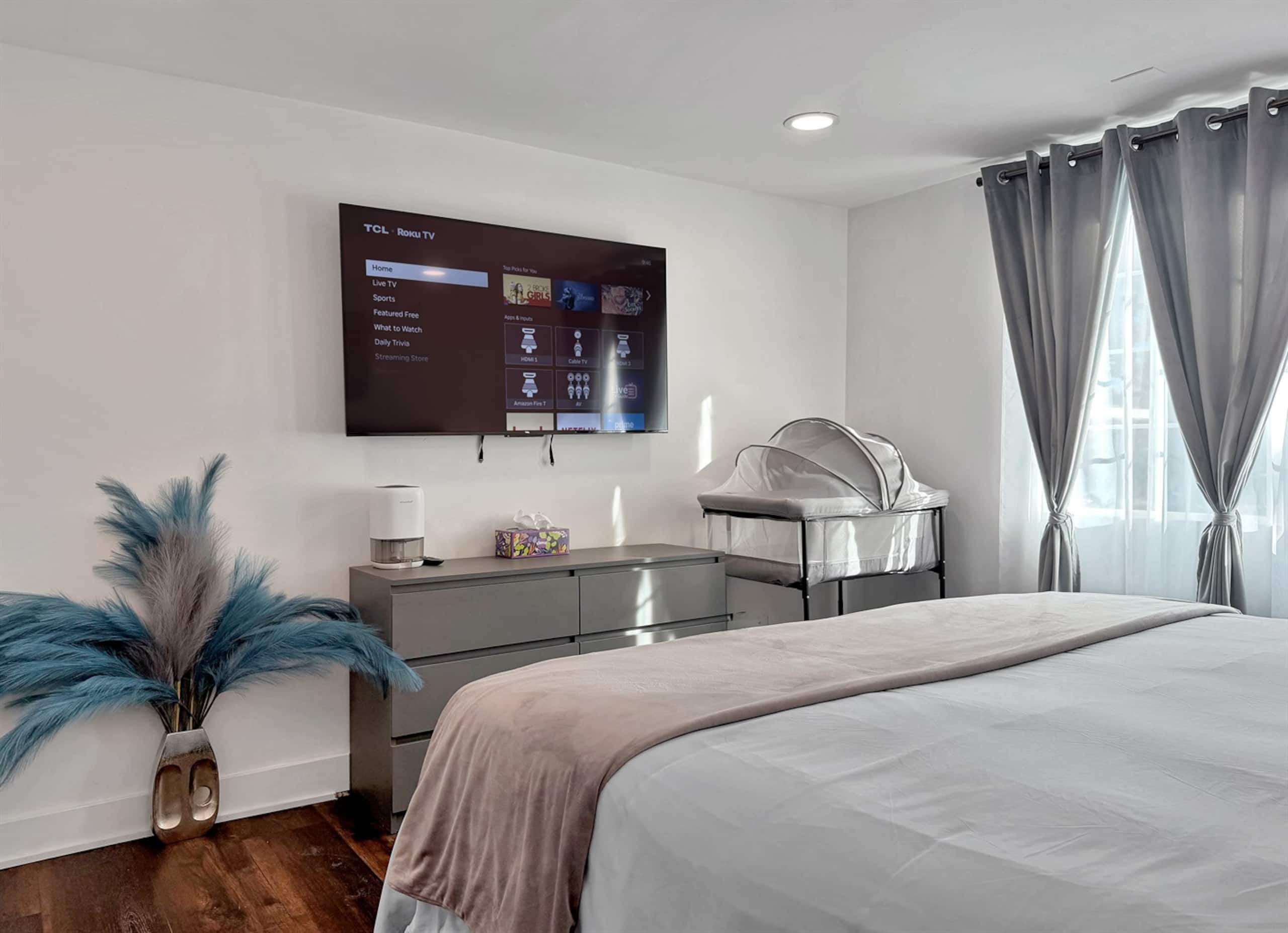 Luxury Napa Home Near Downtown & Wine Tasting - Photo 31