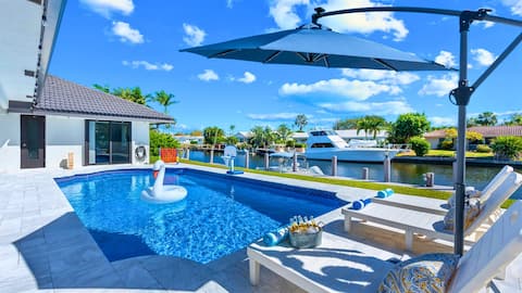 Waterfront | Boat Rental | Heated Pool | Sleeps 8