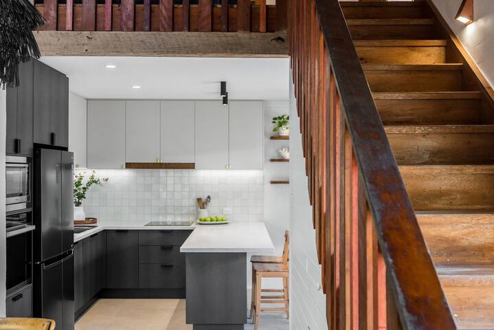 The Kat, Beachfront Bliss by Belle Escapes gallery image 4